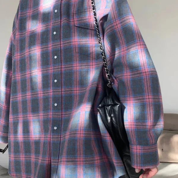 New Vintage Women Oversized Long Sleeve Plaid Shirt Blouse Tops Autumn Winter Button Down Loose Lapel Pocket Shirt Korean Style - Image 3