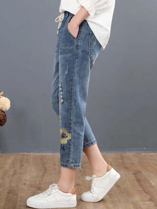 Max LuLu 2023 Chinese Autumn Fashion Style Ladies Vintage Embroidery Jeans Women Casual Floral Denim Trousers Ripped Harem Pants - Image 5