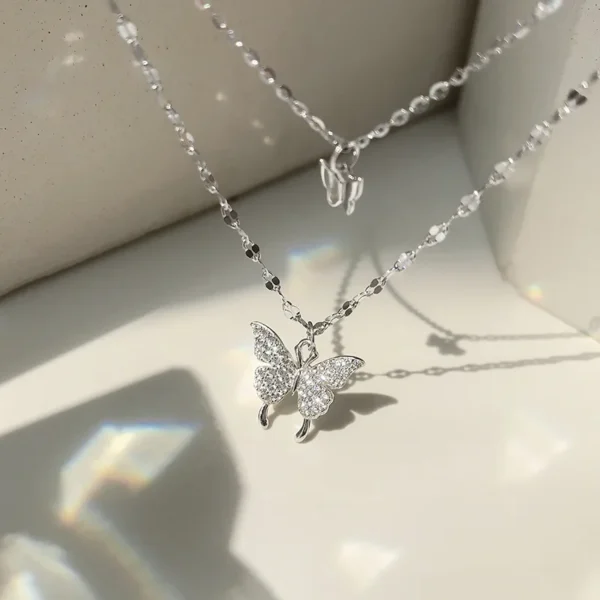 Double Layered Butterfly Necklace for Women with High-end Design, Light Luxury and Niche Collarbone Chain - Image 3