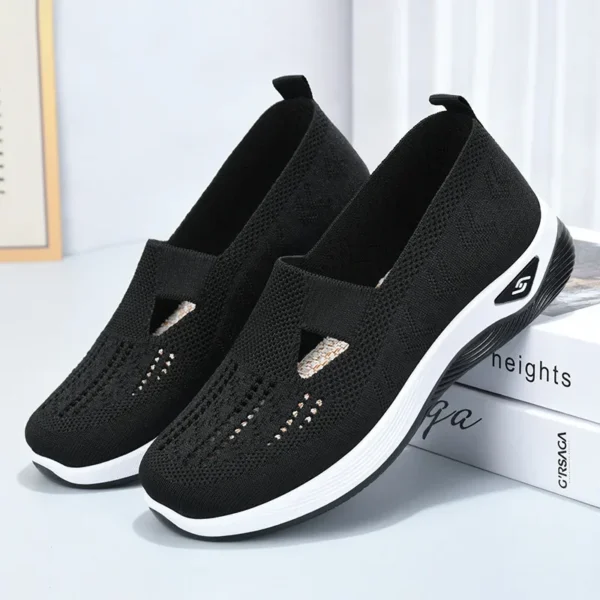 Women's Spring/Summer New Breathable and Comfortable, Mom's Single Shoes, Soft Sole, Casual Mesh Hollow Women's Shoes - Image 3